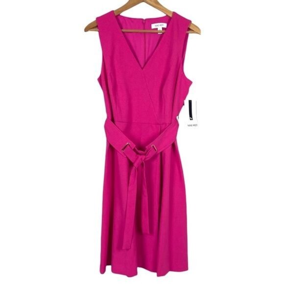 Nine West Sleeveless Belted Fit & Flare Dress Pink V-Neck Size 6 - Picture 1 of 8